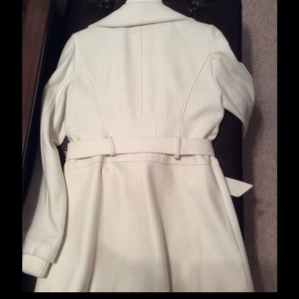 Off White Coat - Picture 6 of 13